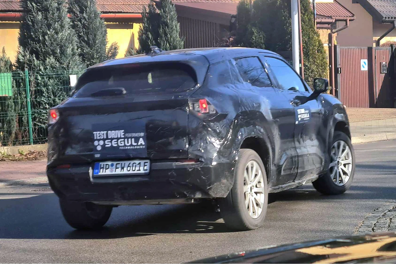Tajemnicze auto przyłapane na polskich drogach. Co to za model? Fot. czytelnik 