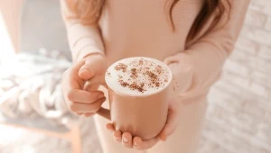 Nie tylko czosnek i miód sprawdzą się jako dodatki do mleka