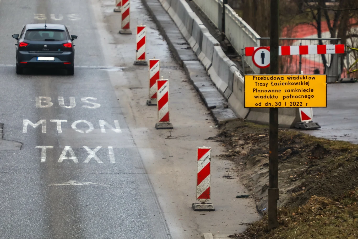 Istnieją przypadki, kiedy po buspasie można przejechać zwykłym samochodem