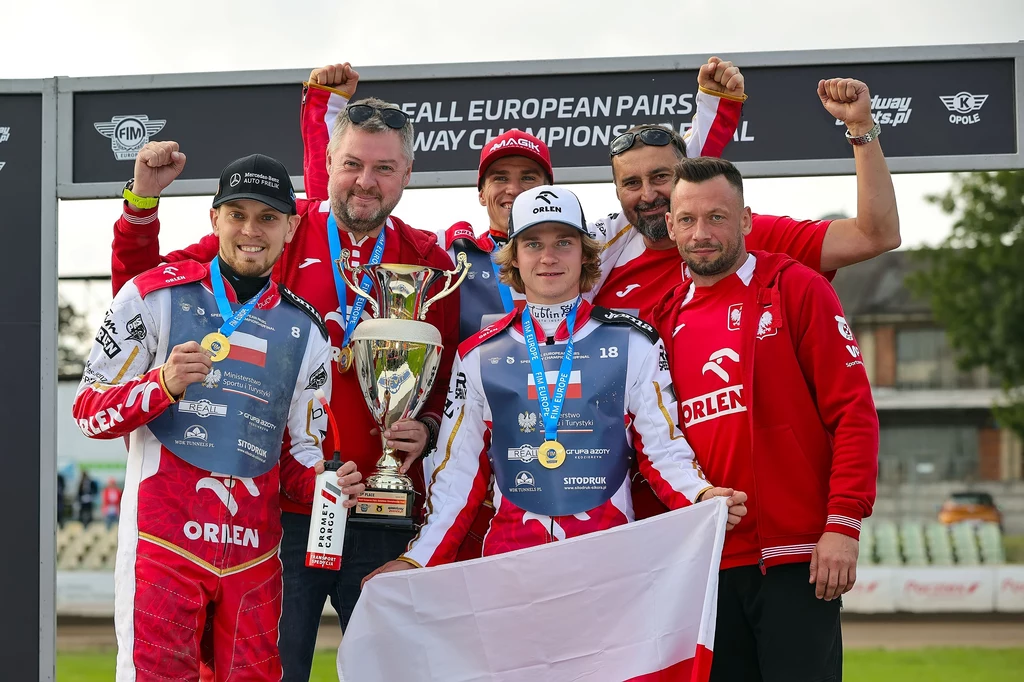 Podium ME par: Szymon Woźniak, Dariusz Cieślak, Przemysław Pawlicki, Mateusz Cierniak, Rafał Dobrucki. Podium ME par: Szymon Woźniak, Dariusz Cieślak, Przemysław Pawlicki, Mateusz Cierniak, Rafał Dobrucki.