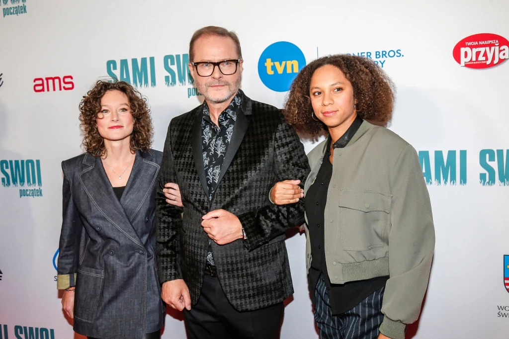 Artur Żmijewski z córką i jej partnerką Artur Żmijewski z córką i jej partnerką