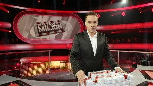 Łukasz Nowicki, prowadzący teleturnieju "Postaw na milion" w TVP