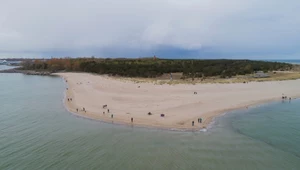 Brytyjczycy zachwyceni „niebiańskim zakątkiem”. Polska plaża przyciąga jak magnes 