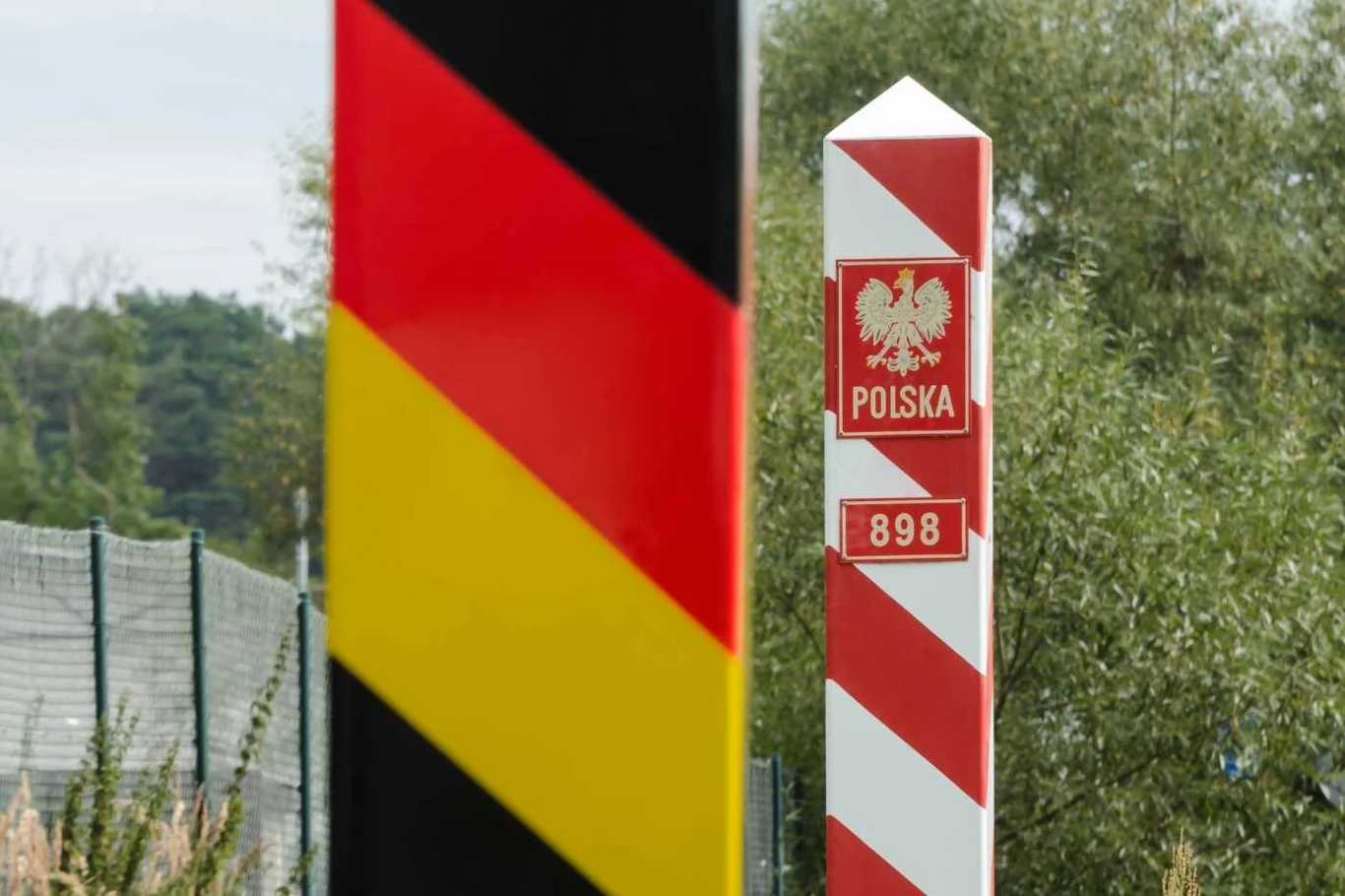 Niemcy zdecydowali o przedłużeniu kontroli na granicy z Polską Niemcy zdecydowali o przedłużeniu kontroli na granicy z Polską