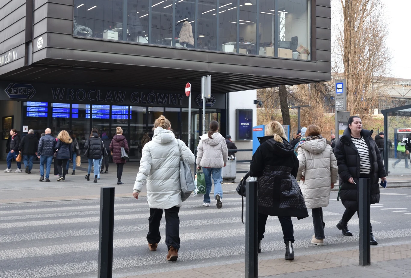 Widmo bezrobocia zaczyna znowu straszyć. Widmo bezrobocia zaczyna znowu straszyć.