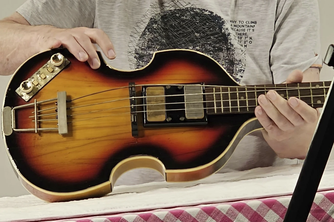 Odnaleziona gitara basowa Paula McCartneya