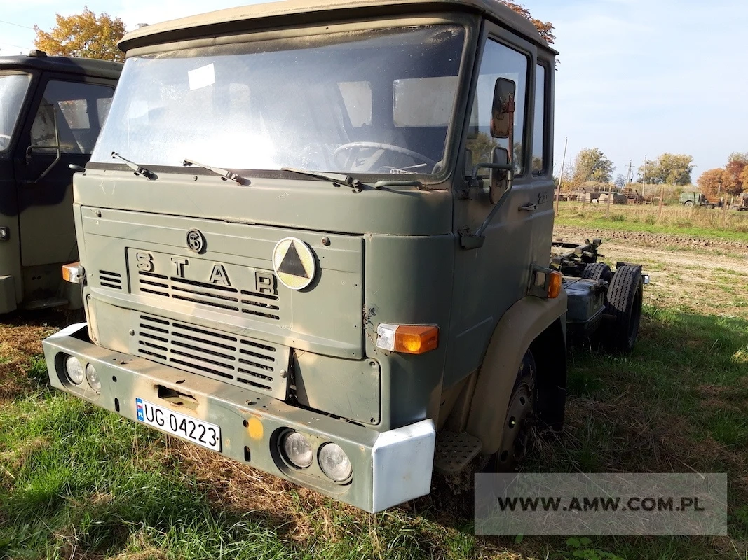 Oferta wojskowych Starów 200 obejmuje szeroką paletę wersji i roczników