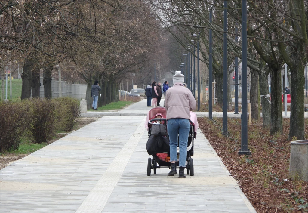 W Szwecji rodzice mogą przekazać część urlopu macierzyńskiego bliskim 
