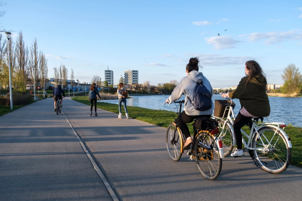 Jak prognozuje IMGW, w najbliższym czasie będzie bardzo ciepło, z możliwymi temperaturami na poziomie nawet około 17 stopni Celsjusza Jak prognozuje IMGW, w najbliższym czasie będzie bardzo ciepło, z możliwymi temperaturami na poziomie nawet około 17 stopni Celsjusza