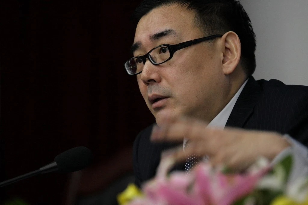 Yang Hengjun, pisarz i bloger mający australijskie obywatelstwo skazany w Chinach na karę śmierci Yang Hengjun, pisarz i bloger mający australijskie obywatelstwo skazany w Chinach na karę śmierci