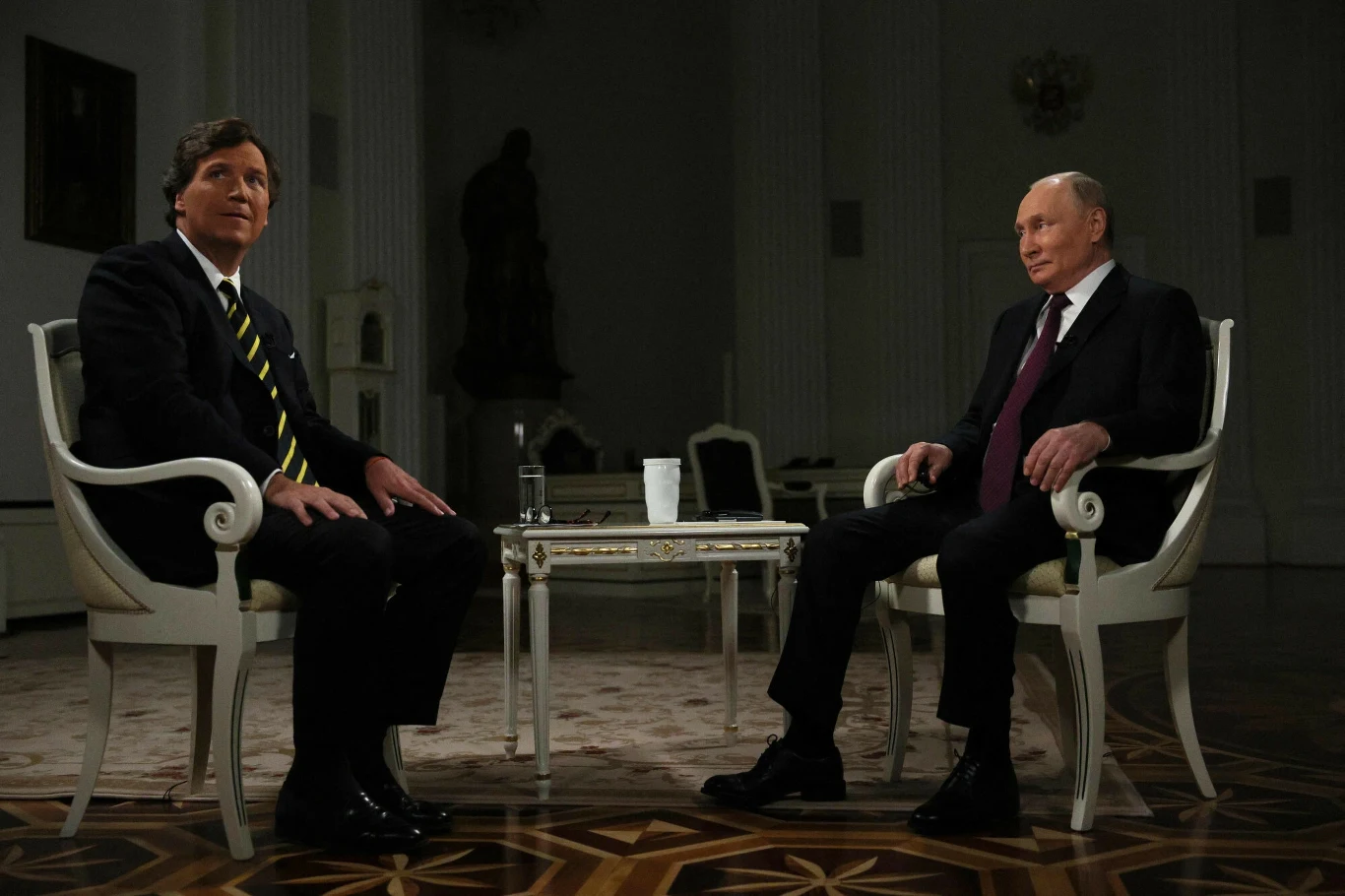 Były dziennikarz Tucker Carlson oraz prezydent Rosji Władimir Putin Były dziennikarz Tucker Carlson oraz prezydent Rosji Władimir Putin