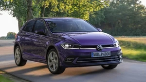 VW Polo - legendarny miejski kompakt zaskakuje wyposażeniem. Nowoczesne funkcje robią różnicę