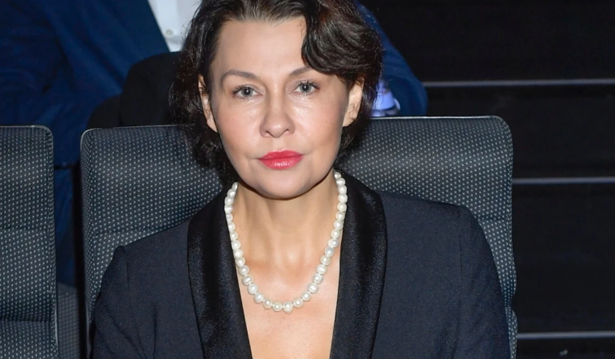 Anna Popek Anna Popek