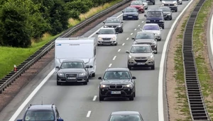 Poza miastem tylko 70 km/h. Kierowcy nie wiedzą o tej zasadzie