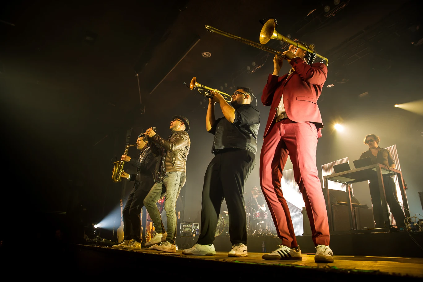 Parov Stelar z zespołem w warszawskim klubie Stodoła