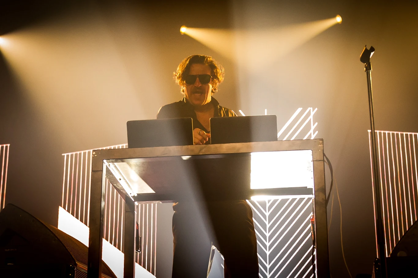 Parov Stelar z zespołem w warszawskim klubie Stodoła