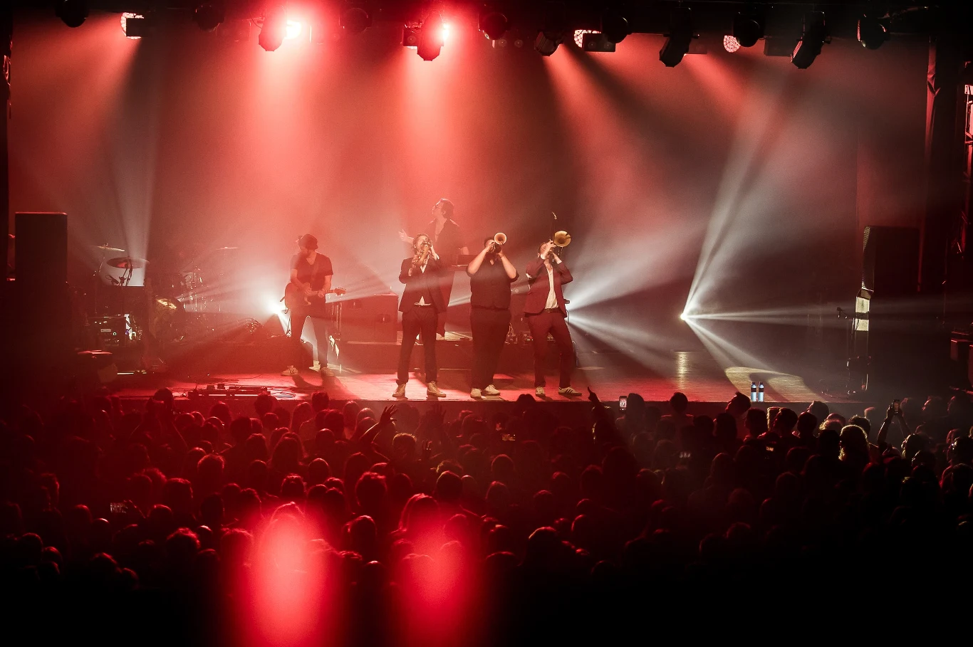 Parov Stelar z zespołem w warszawskim klubie Stodoła