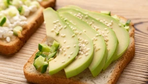 Dobrym źródłem witaminy E jest m.in. awokado. Co jeszcze?