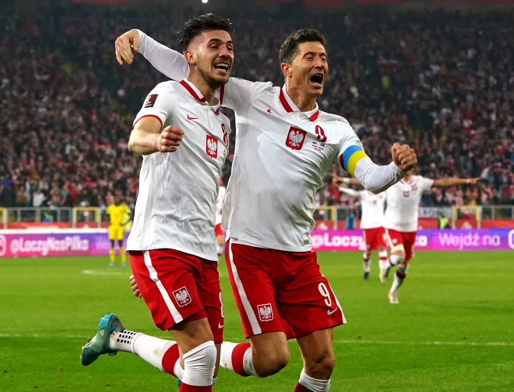 Jakub Moder i Robert Lewandowski Jakub Moder i Robert Lewandowski