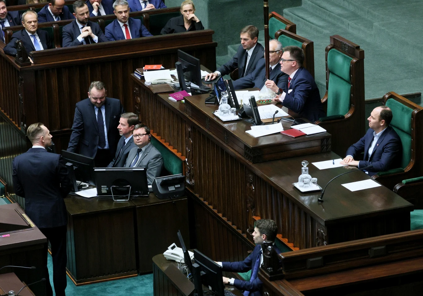 Szymon Hołownia i Konrad Berkowicz podczas posiedzenia Sejmu Szymon Hołownia i Konrad Berkowicz podczas posiedzenia Sejmu