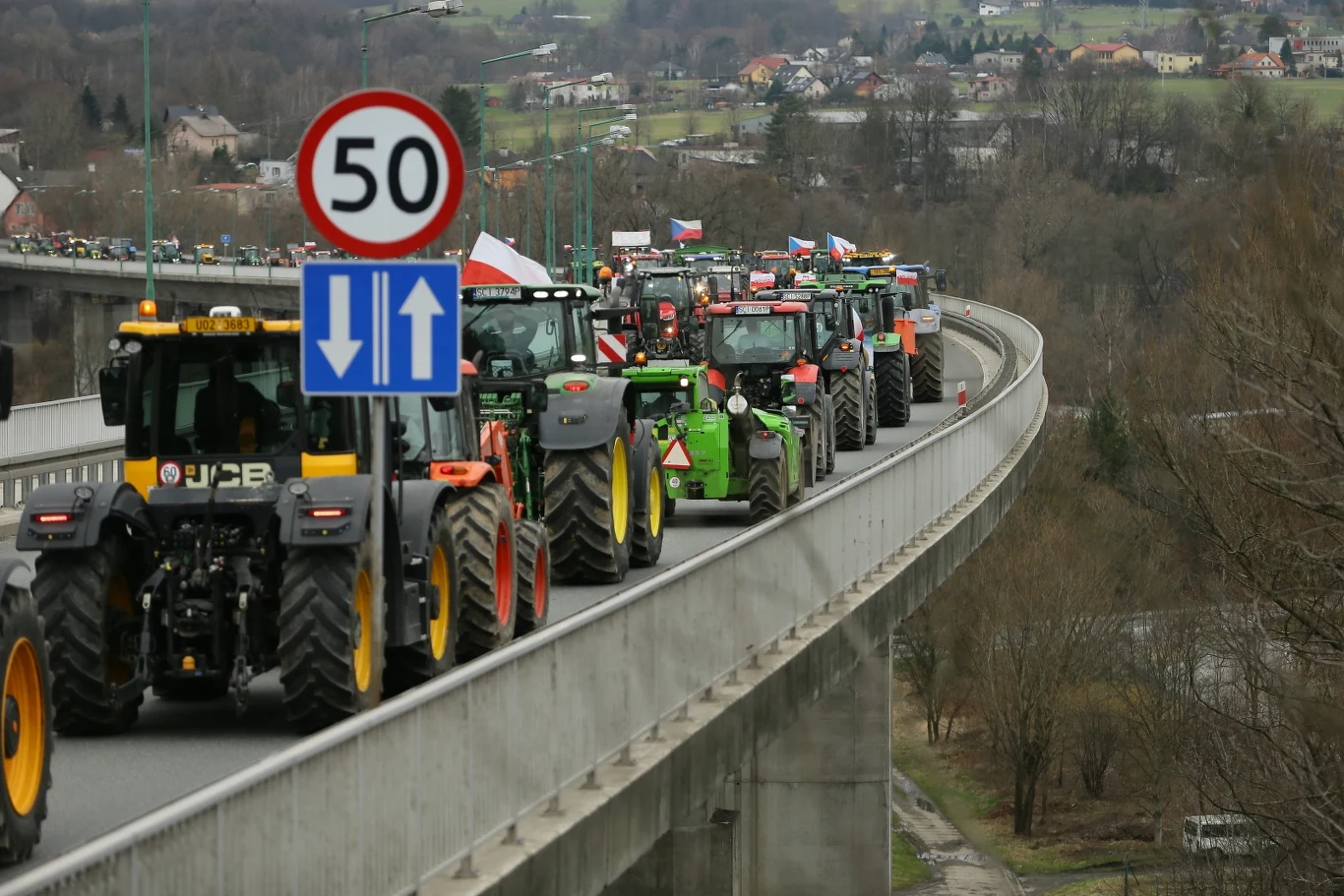 Przedsiębiorcy mają dość strajku rolników. Będą protestować Przedsiębiorcy mają dość strajku rolników. Będą protestować