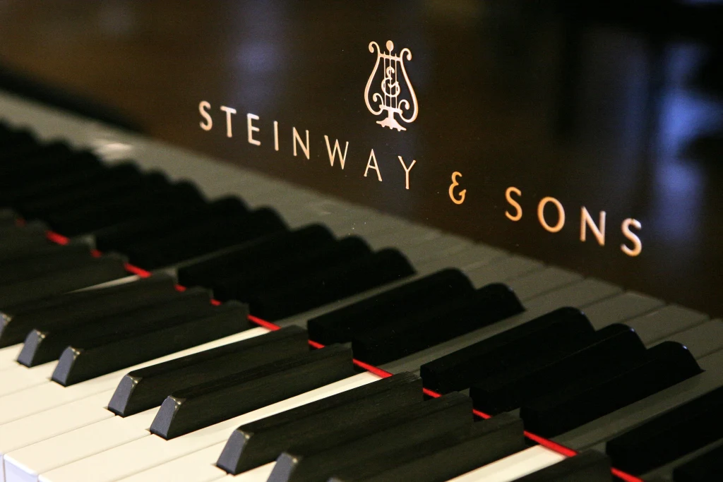 Radio Kraków nie ma pieniędzy. Rozgłośnia sprzedała fortepian Radio Kraków nie ma pieniędzy. Rozgłośnia sprzedała fortepian