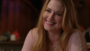  Alexandra Breckenridge