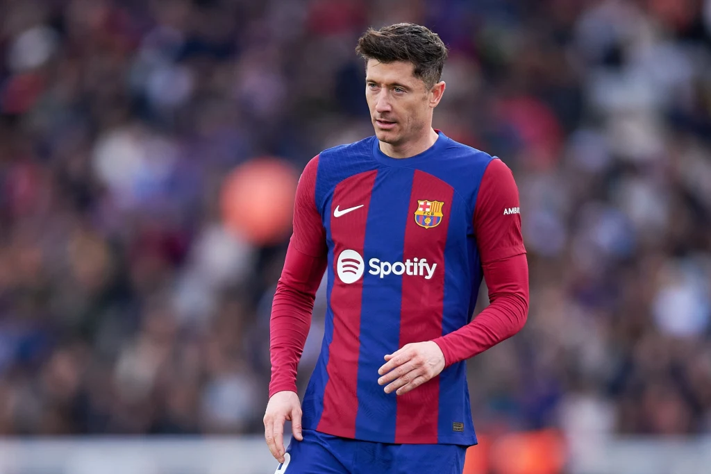 Dziennikarze dosadnie ocenili występ Roberta Lewandowskiego przeciwko Getafe Dziennikarze dosadnie ocenili występ Roberta Lewandowskiego przeciwko Getafe