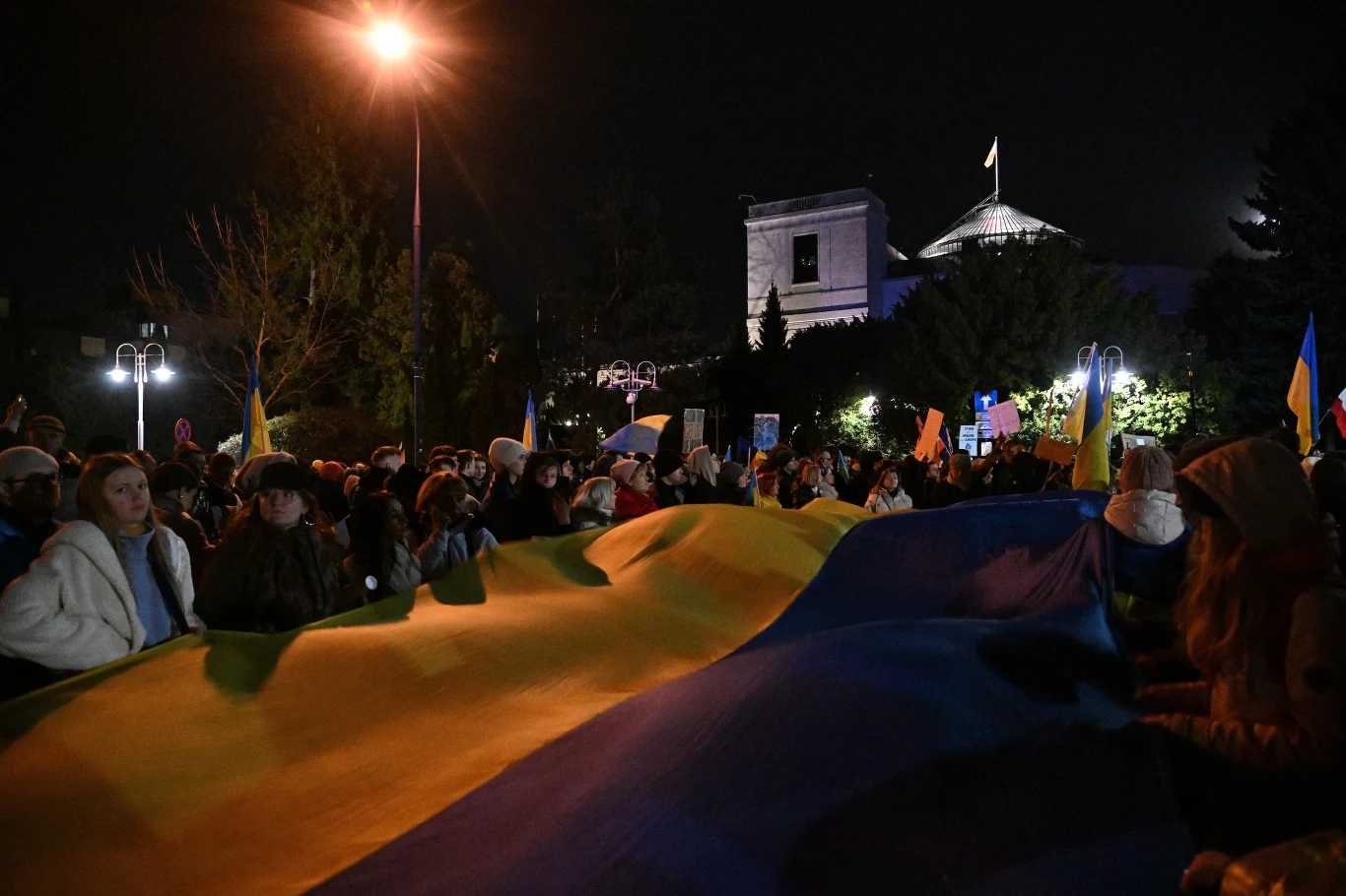 Protest przed siedzibą Sejmu Protest przed siedzibą Sejmu