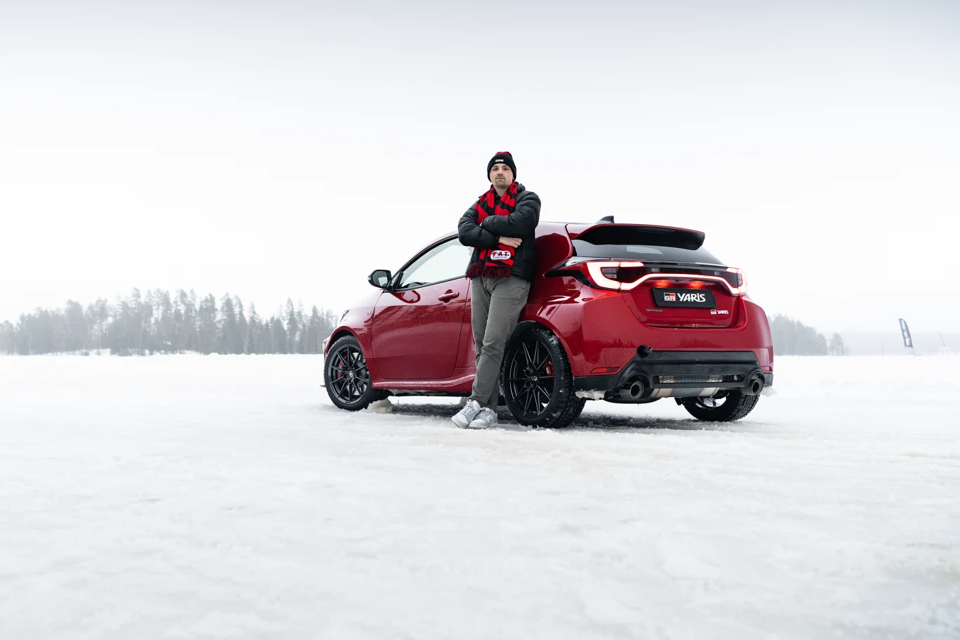 Toyota GR Yaris po liftingu. Sprawdziłem jej możliwości na zamarzniętym jeziorze Toyota GR Yaris po liftingu. Sprawdziłem jej możliwości na zamarzniętym jeziorze