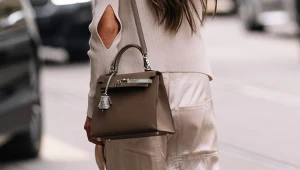 Ta torebka będzie modna przez cały rok. 50-ciolatki ją kochają