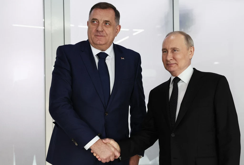 Republika Serbska zwraca się w stronę Rosji. Na zdjęciu: Prezydent Republiki Serbskiej Milorad Dodik i prezydent Rosji Władimir Putin na spotkaniu w Kazaniu Republika Serbska zwraca się w stronę Rosji. Na zdjęciu: Prezydent Republiki Serbskiej Milorad Dodik i prezydent Rosji Władimir Putin na spotkaniu w Kazaniu