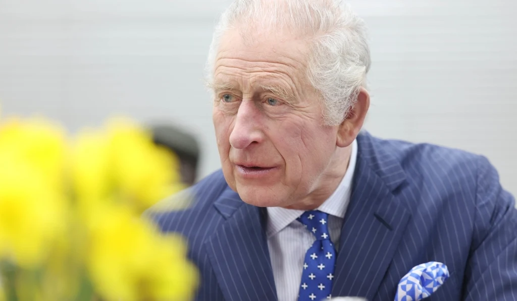 Król Karol III Król Karol III