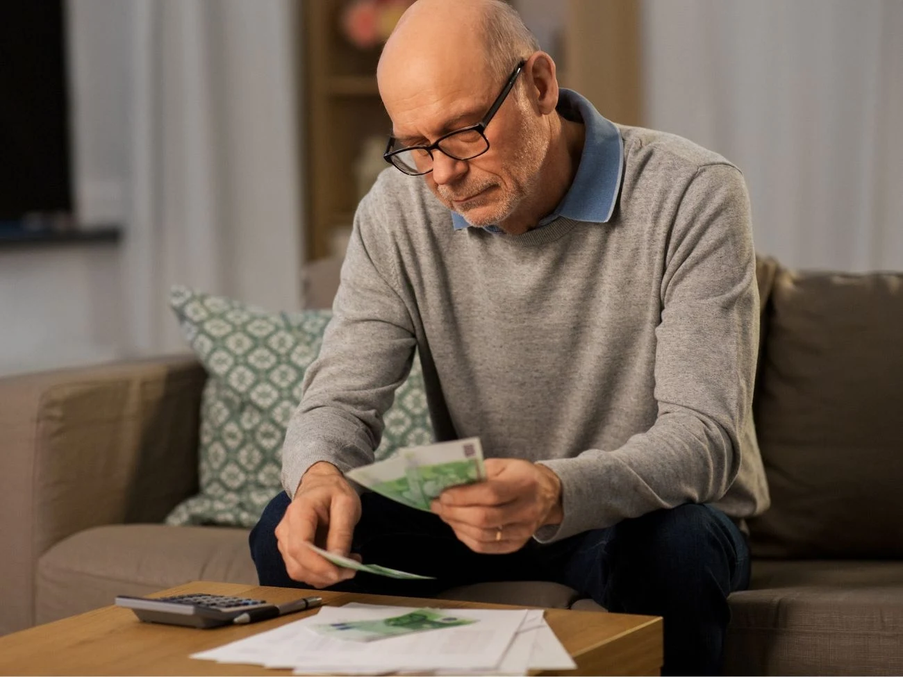 Czy można dostać emeryturę pracując na umowie zlecenie? Czy można dostać emeryturę pracując na umowie zlecenie?