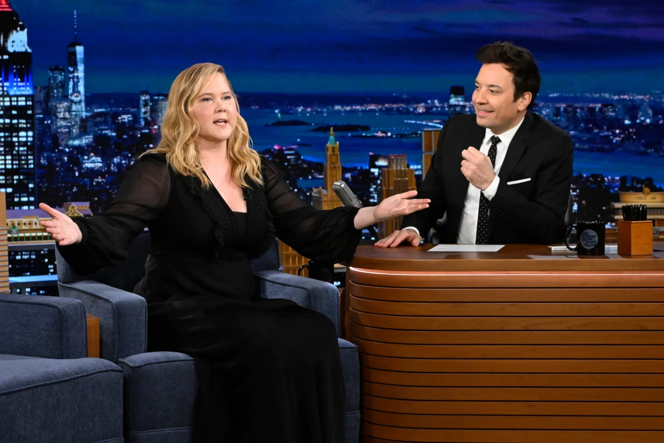 Amy Schumer podczas ostatniego występu u Jimmy'ego Fallona Amy Schumer podczas ostatniego występu u Jimmy'ego Fallona