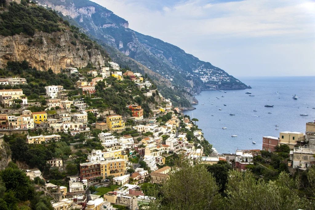 Na wybrzeżu Amalfi (Costiera Amalfitana) powstanie nowe lotnisko. 