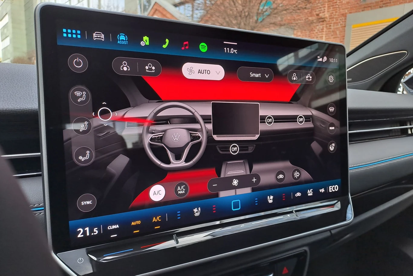 W Volkswagenie ID.7 nawiewami możemy sterować z poziomu ekranu.