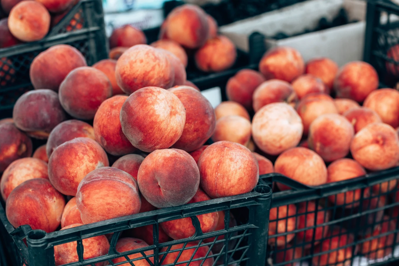 Regularne spożywanie świeżych owoców to dobry sposób na obniżenie poziomu cholesterolu we krwi i trójglicerydów Regularne spożywanie świeżych owoców to dobry sposób na obniżenie poziomu cholesterolu we krwi i trójglicerydów