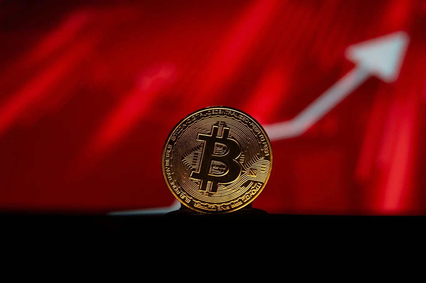 Bitcoinowi niewiele brakuje do rekordu wszech czasów Bitcoinowi niewiele brakuje do rekordu wszech czasów