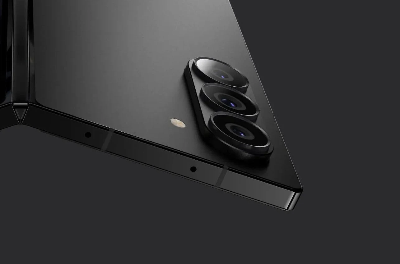 Samsung Galaxy Z Fold 6 ujawniony na długo przed premierą. Samsung Galaxy Z Fold 6 ujawniony na długo przed premierą.