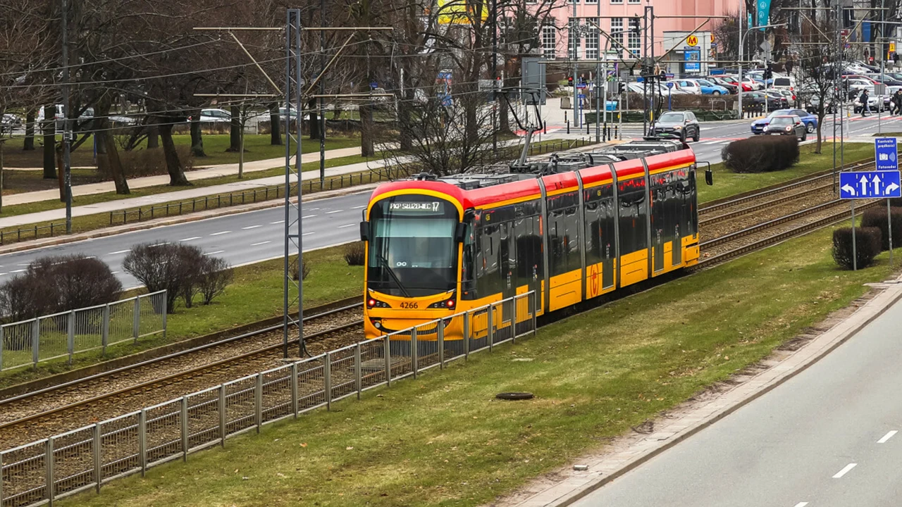 Nowe tramwaje w Warszawie. Mieszkańcy będą mogli dojechać z Wilanowa do Śródmieścia w mniej niż 30 minut