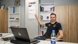 Mariusz Wlazły jest studentem II roku psychologii i pełni rolę koordynatora przygotowania psychologicznego w Treflu Gdańsk