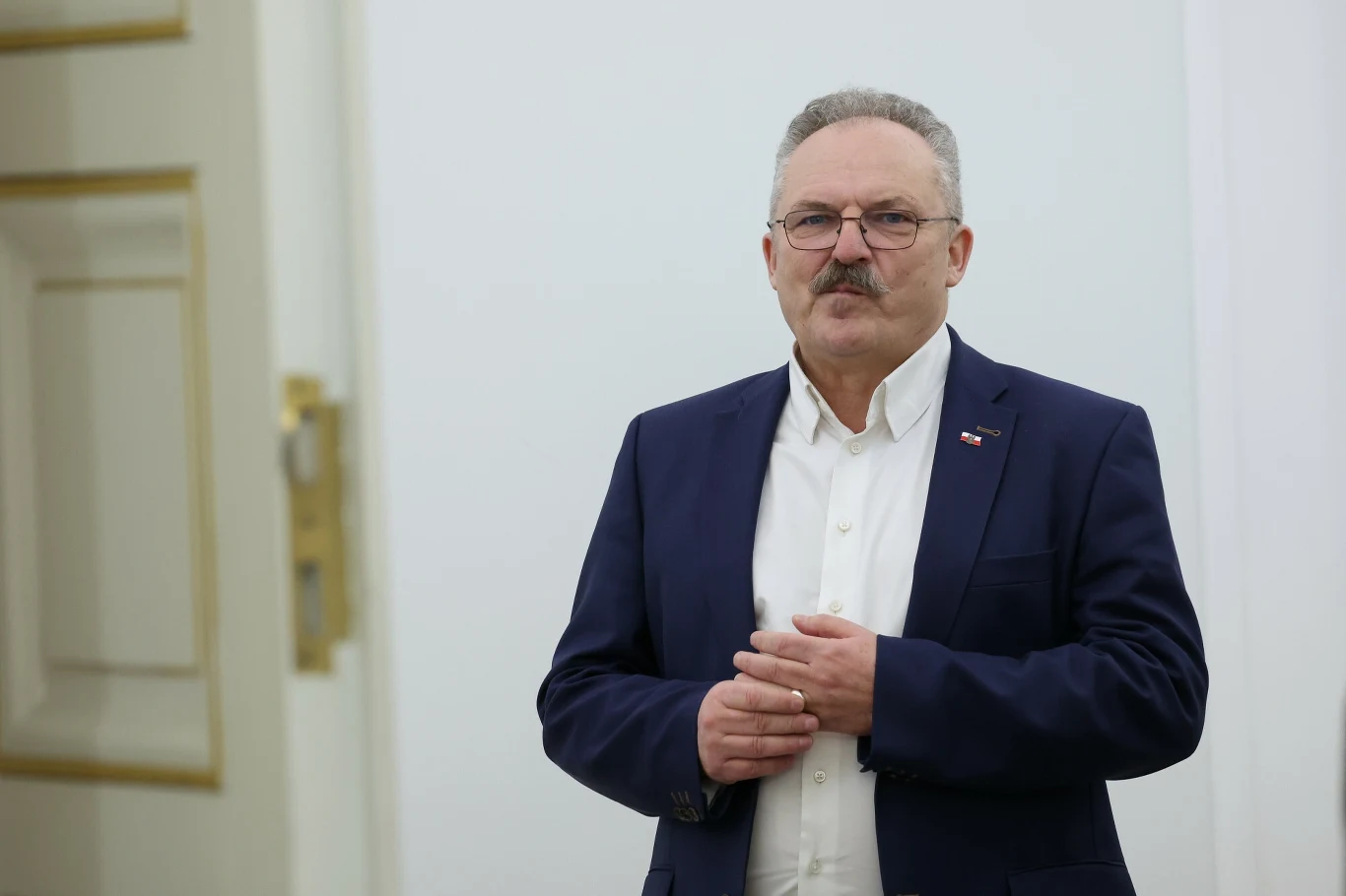 Kandydat na prezydenta Marek Jakubiak tłumaczył się z tzw. bykowego Kandydat na prezydenta Marek Jakubiak tłumaczył się z tzw. bykowego