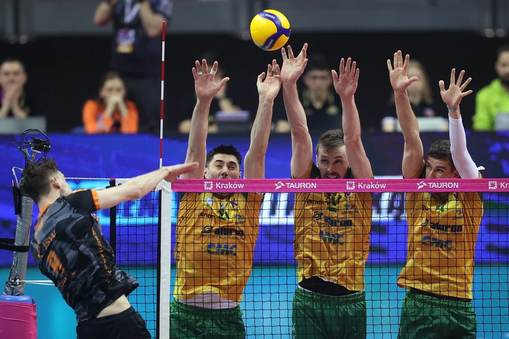 Blok zawiercian w meczu z Jastrzębskim Węglem Blok zawiercian w meczu z Jastrzębskim Węglem