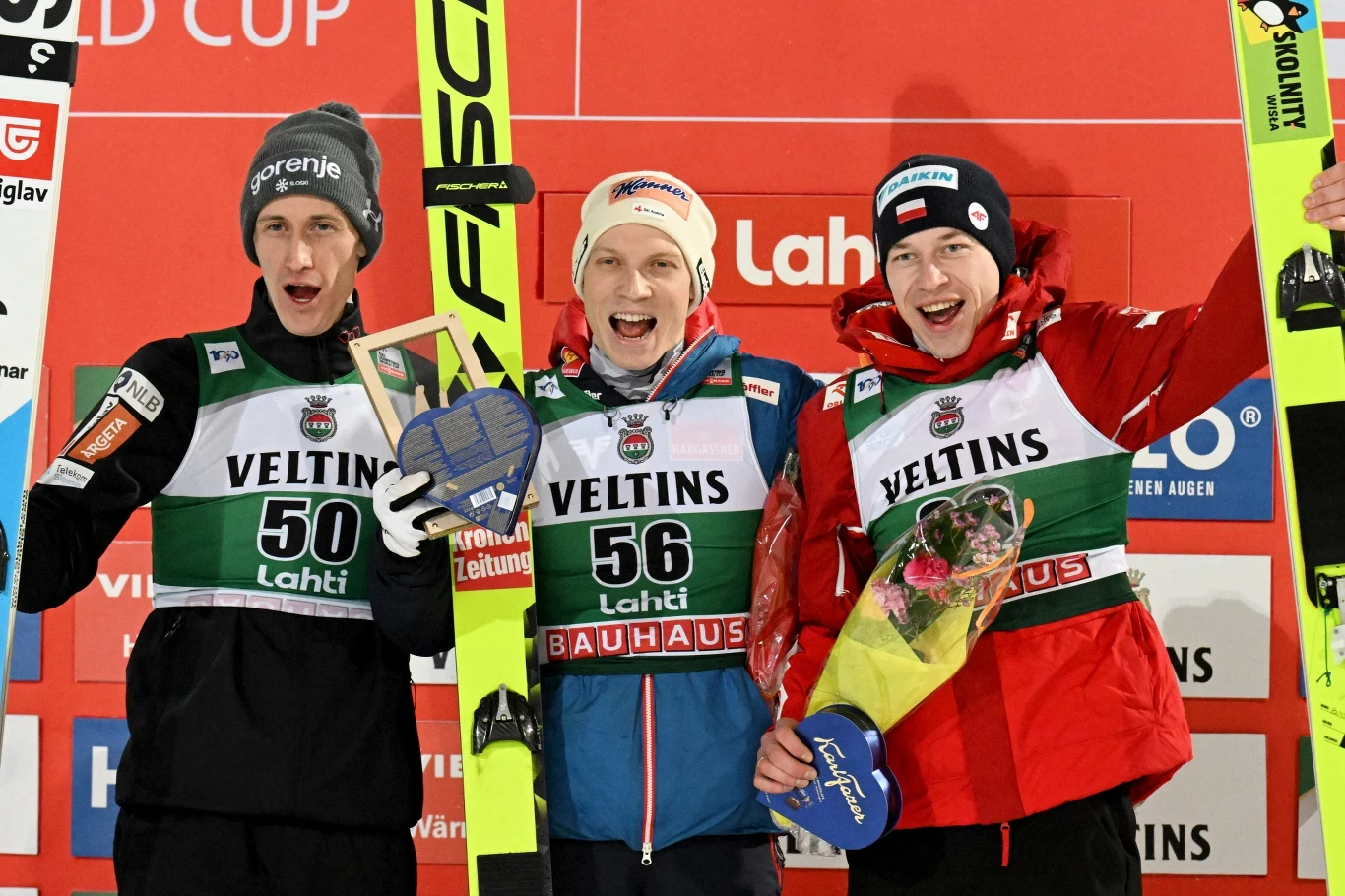 Od lewej: Peter Prevc, Jan Hoerl, Alekdander Zniszczoł, czyli podium w Lahti