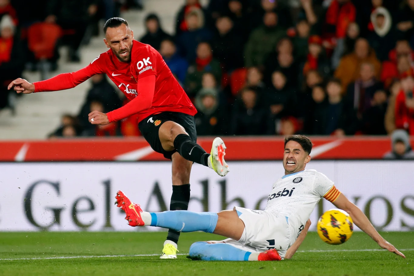 Vedat Muriqi z Mallorki, strzela w meczu z Gironą