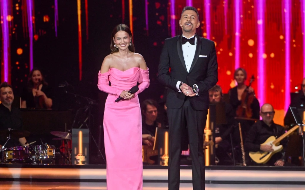 Paulina Sykut-Jeżyna i Krzysztof Ibisz w pierwszym odcinku 14. edycji "Tańca z gwiazdami"
