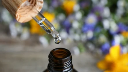 Kilka kropel olejku pomoże ci w walce z cellulitem. 