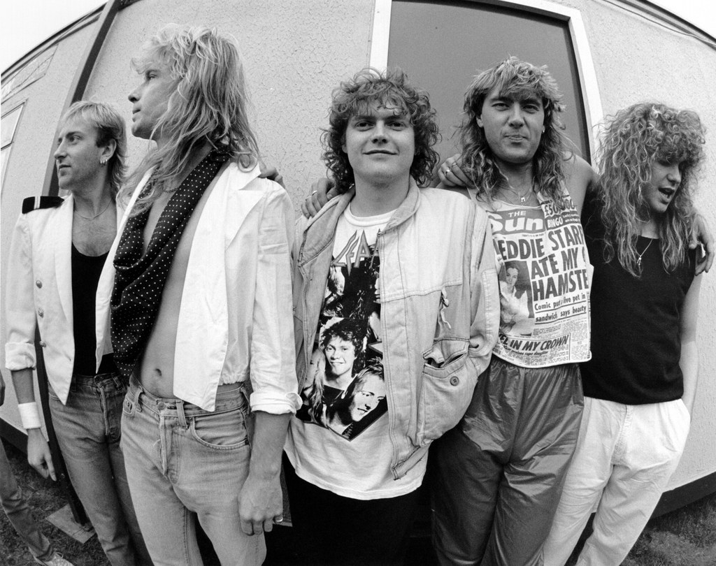 Def Leppard w połowie lat 80. - od lewej: Phil Collen, Steve Clark, Rick Allen, Joe Elliott i Rick Savage