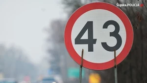 43 km/h i test czujności kierowców. Nikt nie zauważył tego znaku